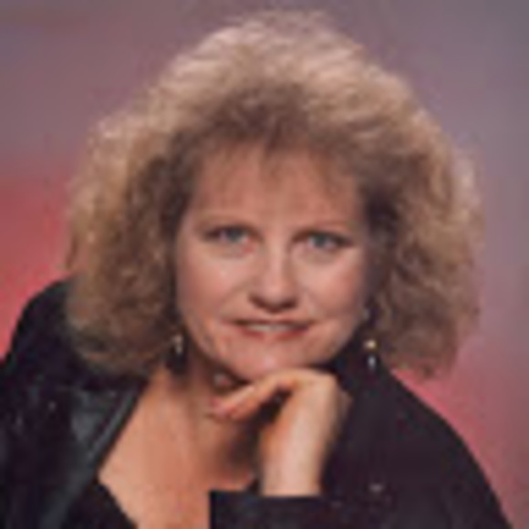 Meet your Posher, Ruth - Picture 1 of 1